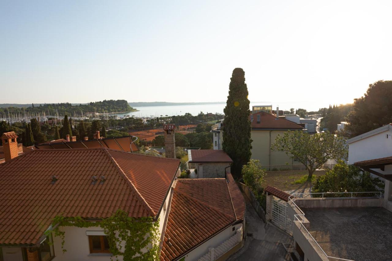 Adriatic Bay Apartments Portoroz Exterior photo